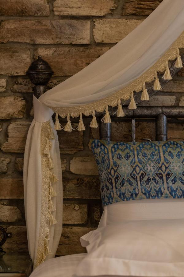 Maria'S Boutique Rooms Corinth Room photo