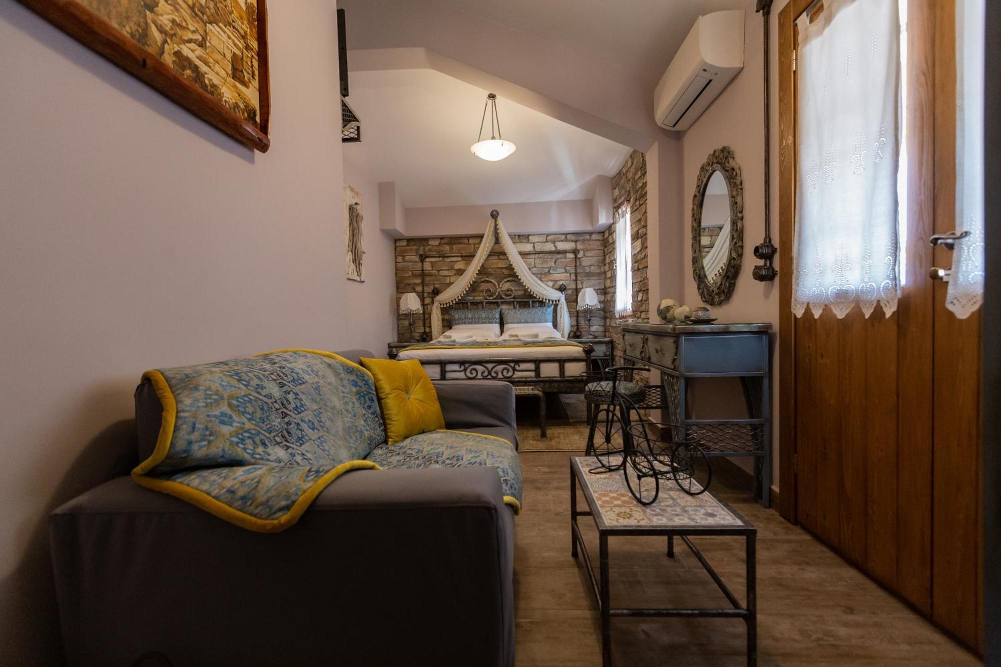Maria'S Boutique Rooms Corinth Room photo