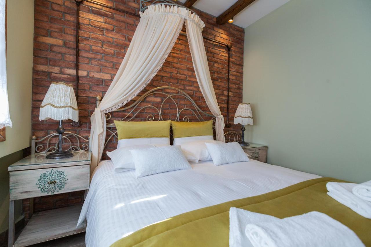 Maria'S Boutique Rooms Corinth Room photo